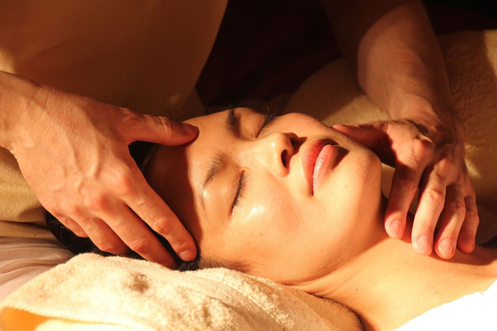 Massagem Chinesa Facial: conheça essa técnica incrível